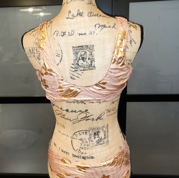 🩱Boutique Women's Rose Gold Monokini high cut sexy one-piece swimsuit - Picture 6 of 14